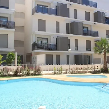 New Luxury In Apartment *