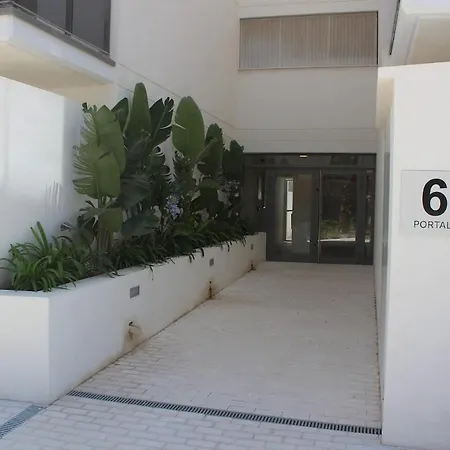 New Luxury In Apartment *